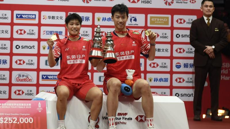 15投4中陷入挣扎！弗拉格暴露体能短板 糟糕的三分投射成最大掣肘（15投仅4中手感低迷！弗拉格体能隐忧暴露 三分失准成最大瓶颈）