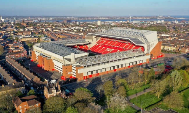 剑指那不勒斯，尤文采取闪电战，哲格罗瓦或成奇兵（尤文瞄准那不勒斯，祭出闪击战，哲格罗瓦有望成奇兵）