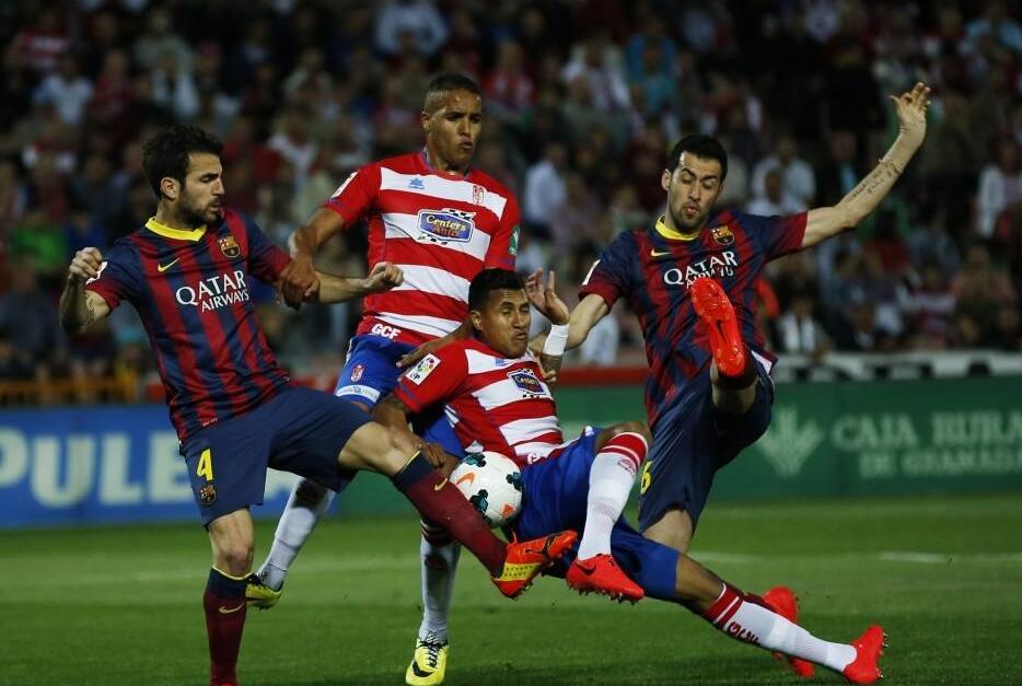 中超联赛总结：积分榜前三分析,（中超赛季回顾：积分榜三强解析）