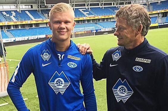 稳！哲凯赖什自23／24赛季，在联赛中主罚点球19中19（稳健！自23／24赛季起，哲凯赖什联赛点球19罚全中）