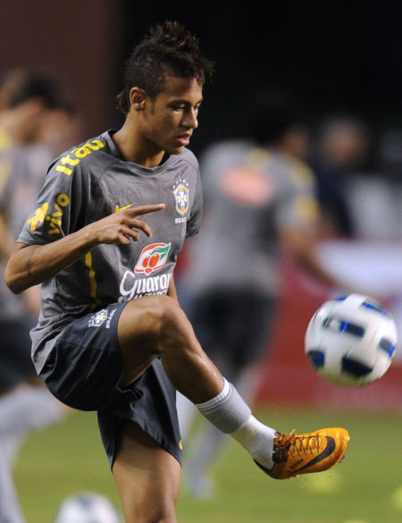 贝尔戈米：看看那不勒斯有多少人缺阵，如今他们比上赛季更强（贝尔戈米：哪怕那不勒斯伤缺众多，如今整体实力已超越上赛季）