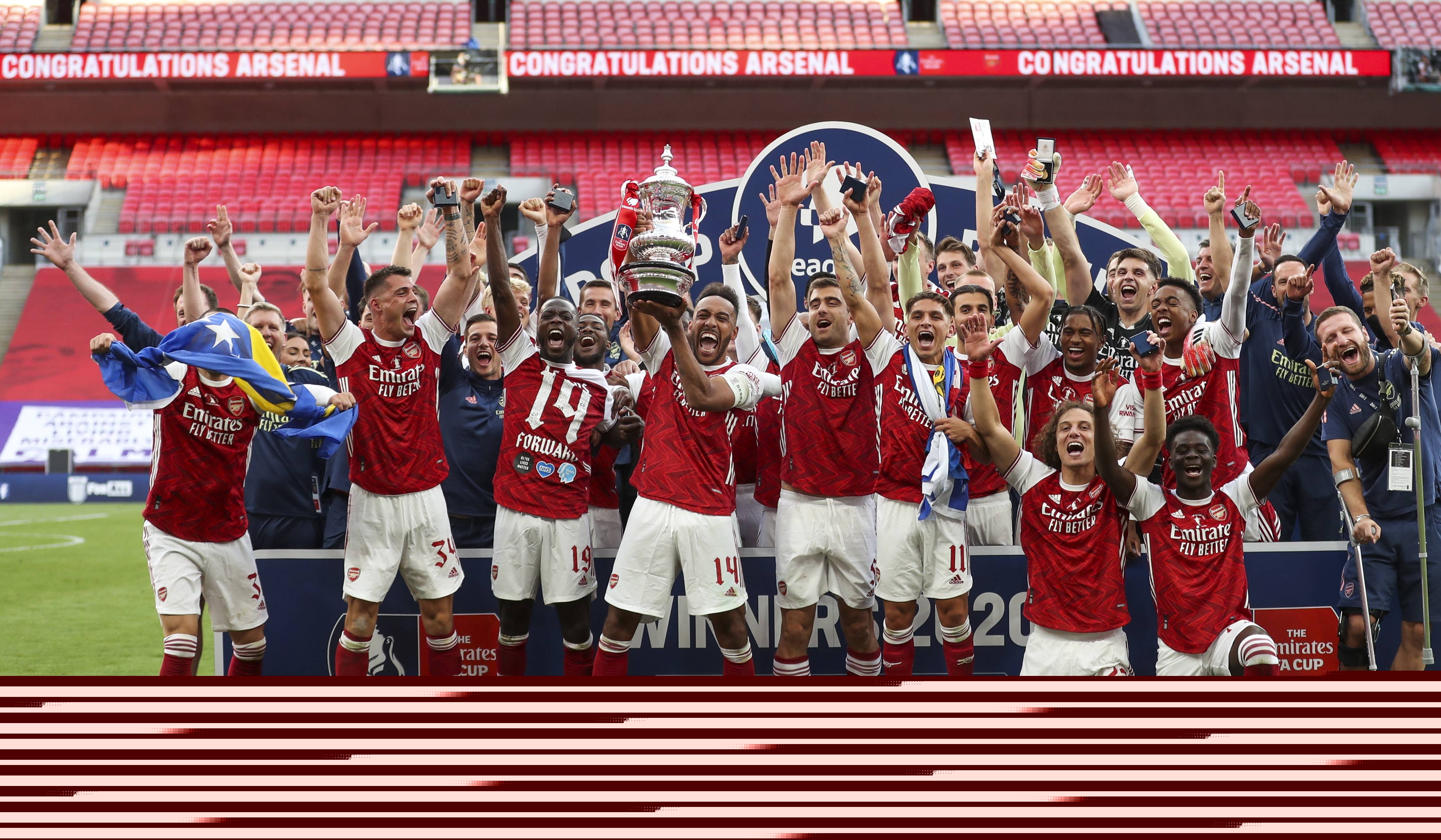 头球双响，孔德当选巴萨vs法兰克福全场最佳球员（孔德头球梅开二度，荣膺巴萨战法兰克福全场最佳）