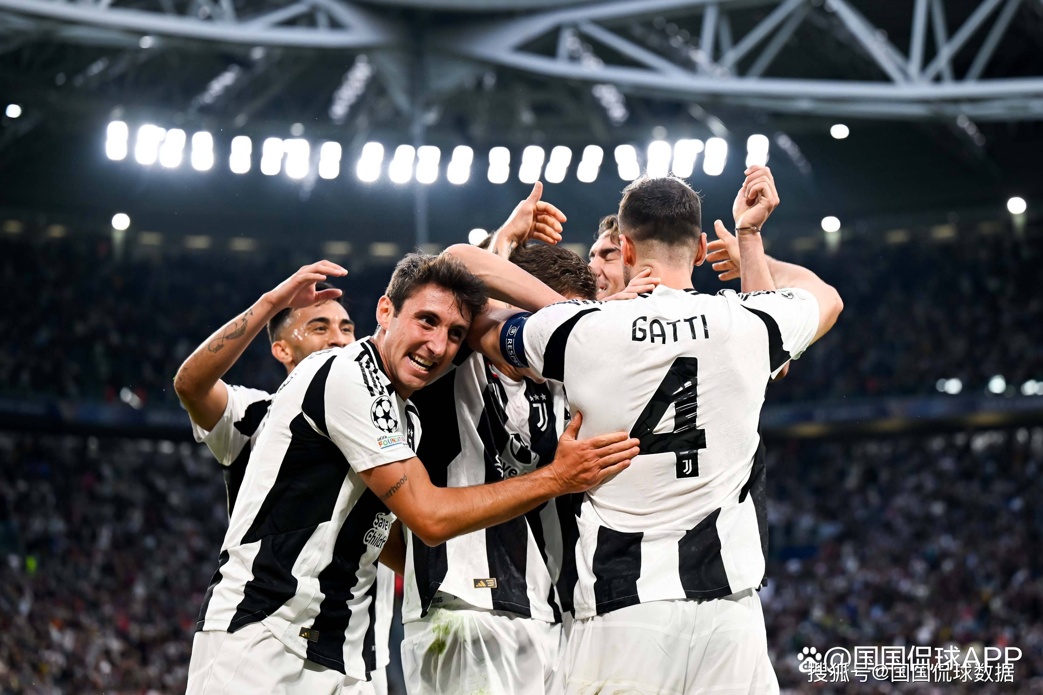 2进2出，再见利物浦！曝英超名帅空降，欧冠功勋离队（2入2出，利物浦告别！英超名帅上任，欧冠功臣离队）